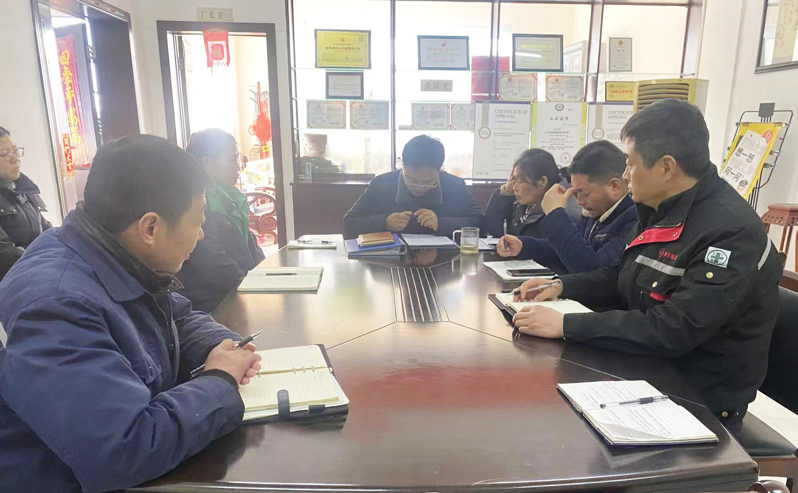 Dafeng Mingyue Bearing Bush Co. , Ltd. จัดการประชุมรายเดือนครั้งแรกในปี 2568
